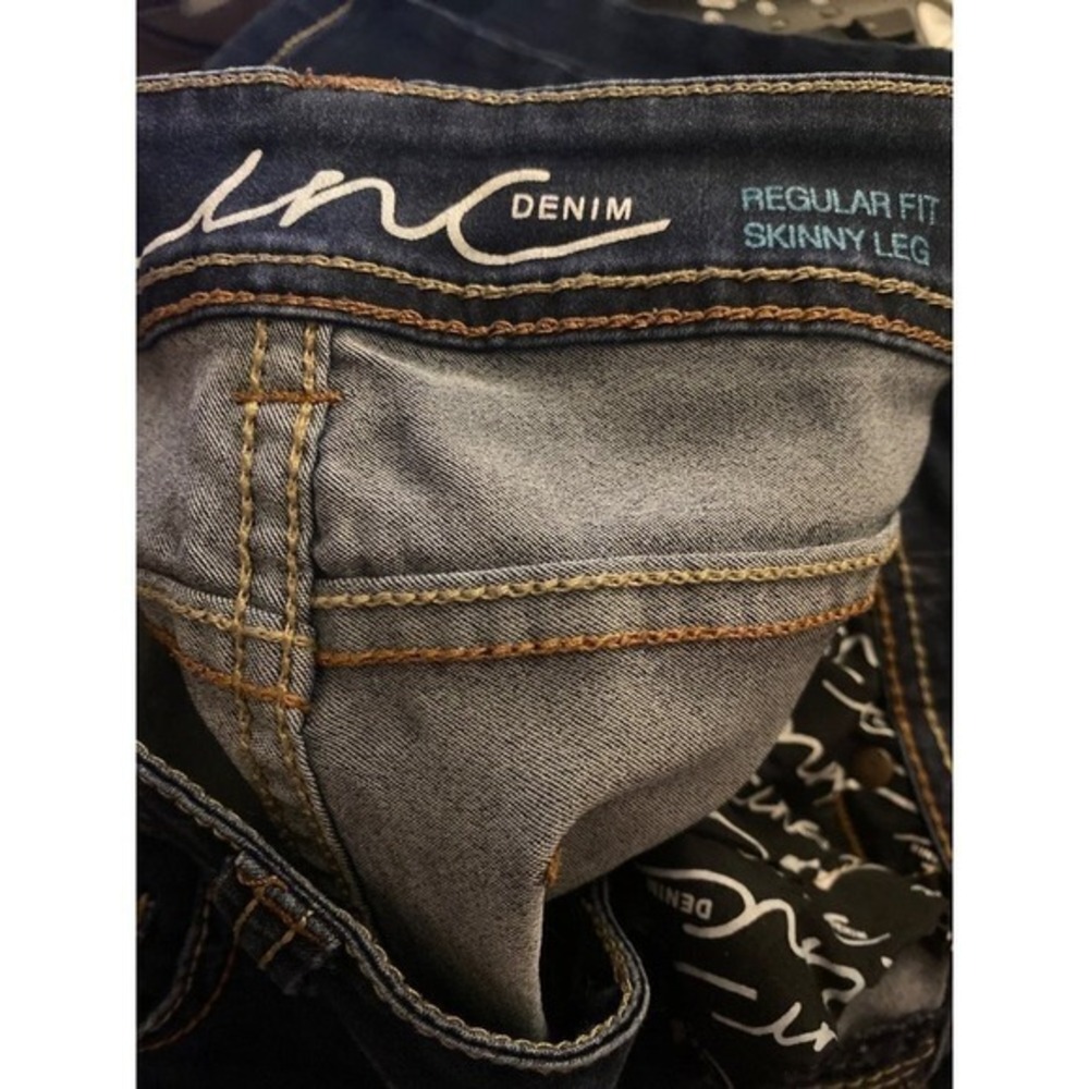 Inc Denim low rise regular fit skinny leg medium wash jeans women Size 4 - Picture 9 of 10